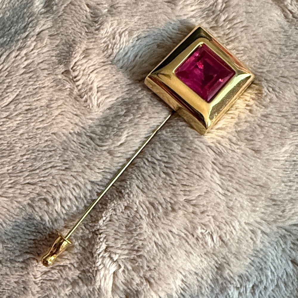Gold Stick Pin with Square Pink Gem